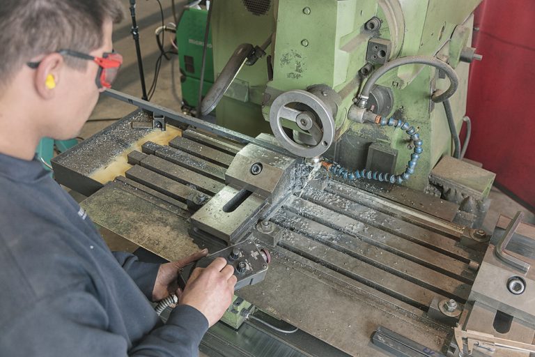 Metallbauer Fachrichtung Konstruktionstechnik Für Die Montage (m/w/d ...